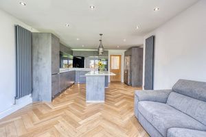 Kitchen/Diner- click for photo gallery